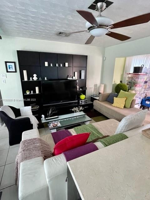625 Dayton Cir, Fort Lauderdale, FL, 33312 United States, 2 Bedrooms Bedrooms, ,2 BathroomsBathrooms,Residential,For Sale,Dayton Cir,A11355808