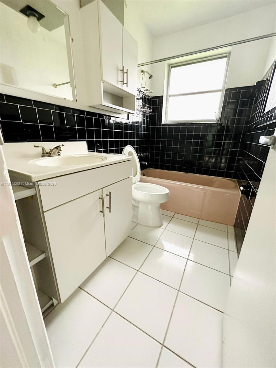 625 Dayton Cir, Fort Lauderdale, FL, 33312 United States, 2 Bedrooms Bedrooms, ,2 BathroomsBathrooms,Residential,For Sale,Dayton Cir,A11355808