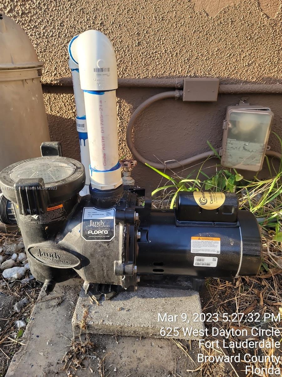 625 Dayton Cir, Fort Lauderdale, FL, 33312 United States, 2 Bedrooms Bedrooms, ,2 BathroomsBathrooms,Residential,For Sale,Dayton Cir,A11355808