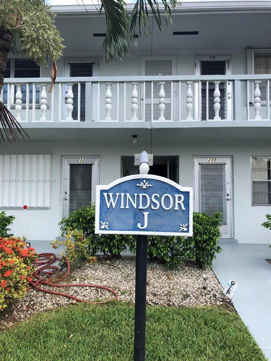 218 Windsor J, West Palm Beach, FL, 33417 United States, 1 Bedroom Bedrooms, ,1 BathroomBathrooms,Residential,For Sale,Windsor J,A11356316