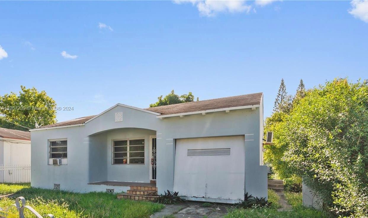 260 NW 43rd St, Miami, Florida 33127, 2 Bedrooms Bedrooms, ,1 BathroomBathrooms,Residential,For Sale,260 NW 43rd St,A11357239