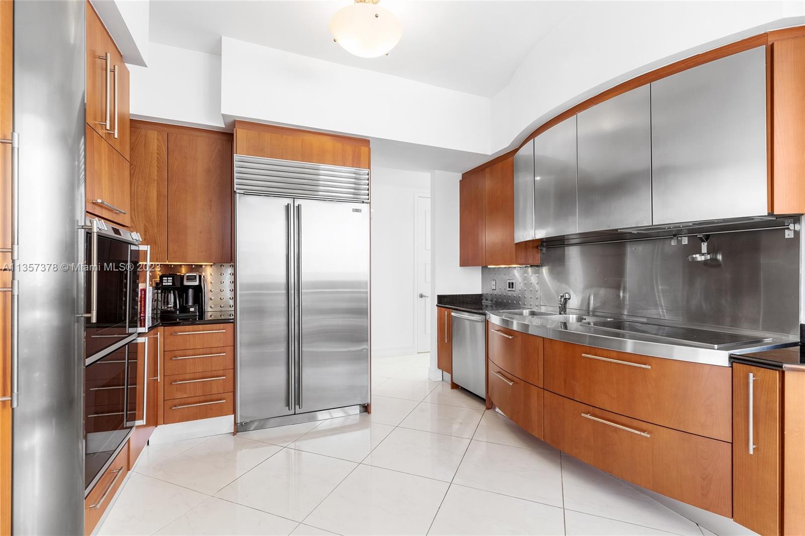 18101 Collins Ave, Sunny Isles Beach, FL, 33160 United States, 3 Bedrooms Bedrooms, ,3 BathroomsBathrooms,Residential,For Sale,Collins Ave,A11357378