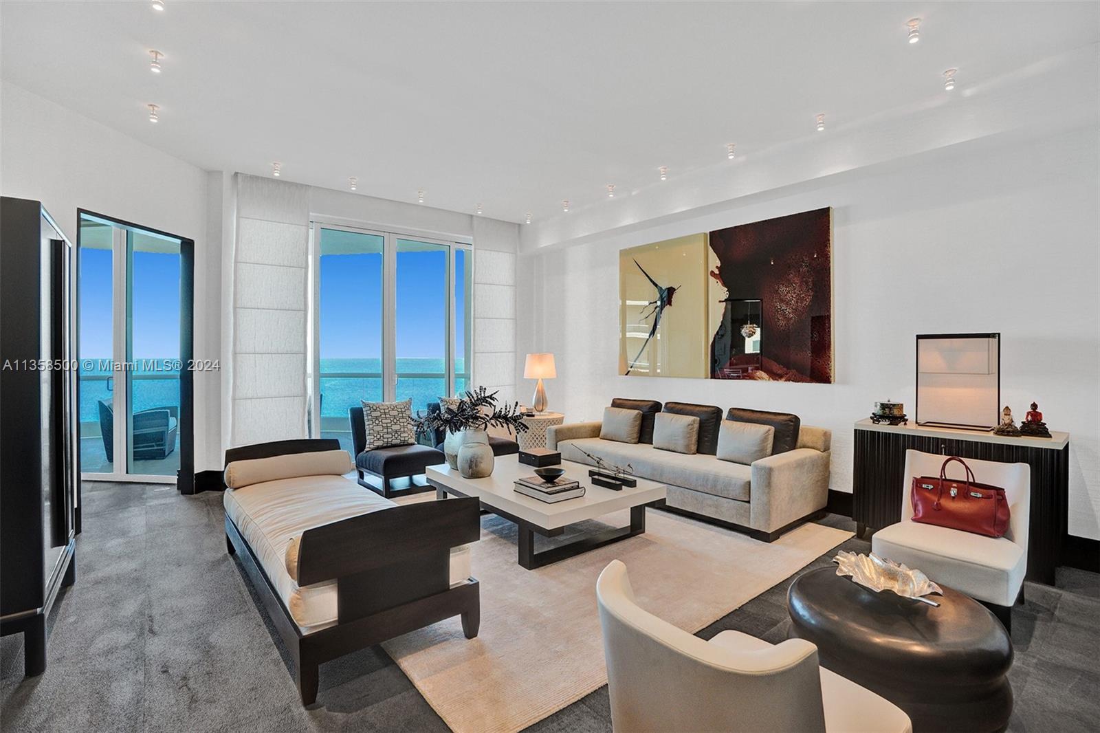 Apartamento para Alugar in Sunny Isles Beach, FL