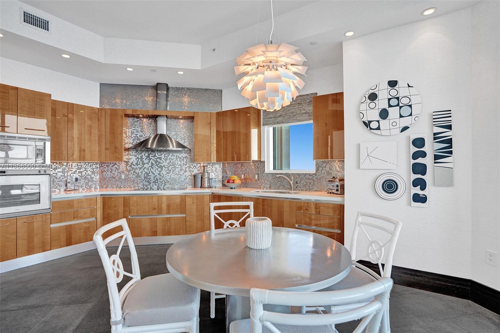 16047 Collins Ave PH3501, Sunny Isles Beach, Florida 33160, 3 Bedrooms Bedrooms, ,3 BathroomsBathrooms,Residentiallease,For Rent,16047 Collins Ave PH3501,A11358500