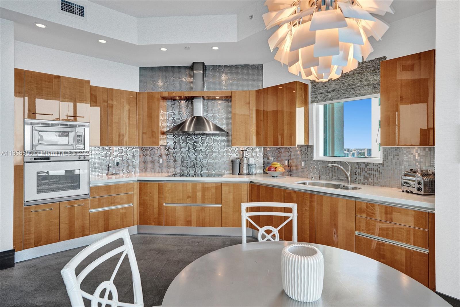 16047 Collins Ave PH3501, Sunny Isles Beach, Florida 33160, 3 Bedrooms Bedrooms, ,3 BathroomsBathrooms,Residentiallease,For Rent,16047 Collins Ave PH3501,A11358500