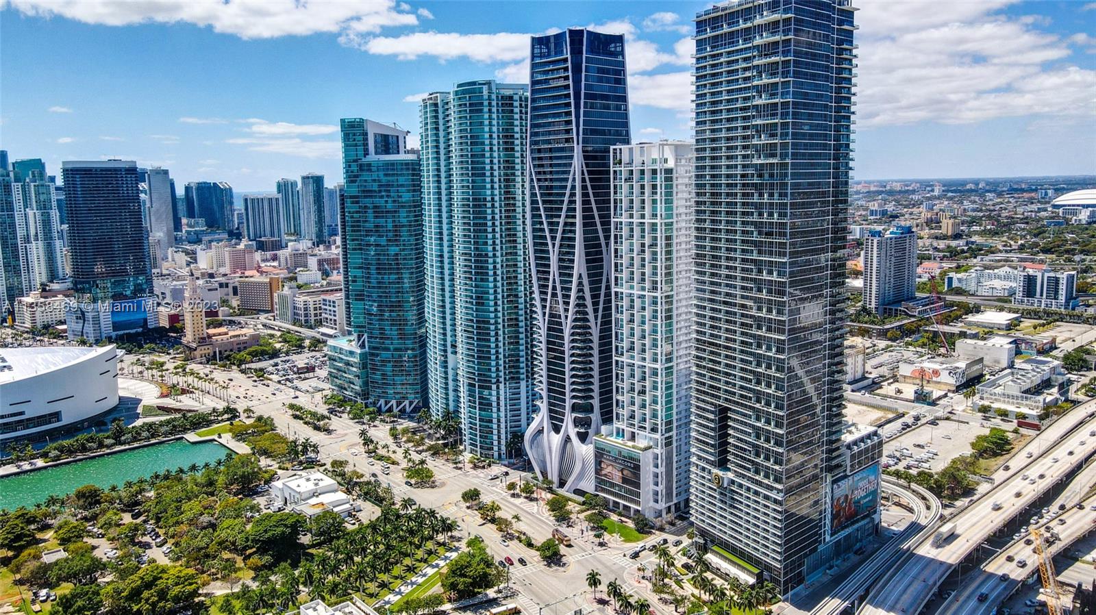 1000 Biscayne Blvd 2802, Miami, FL 33132