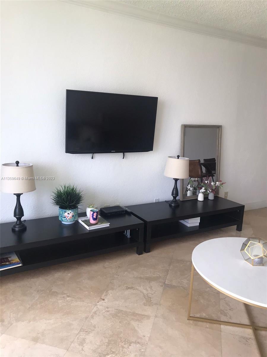 19370 Collins Ave, Sunny Isles Beach, FL, 33160 United States, 1 Bedroom Bedrooms, ,1 BathroomBathrooms,Residential,For Sale,Collins Ave,A11359649