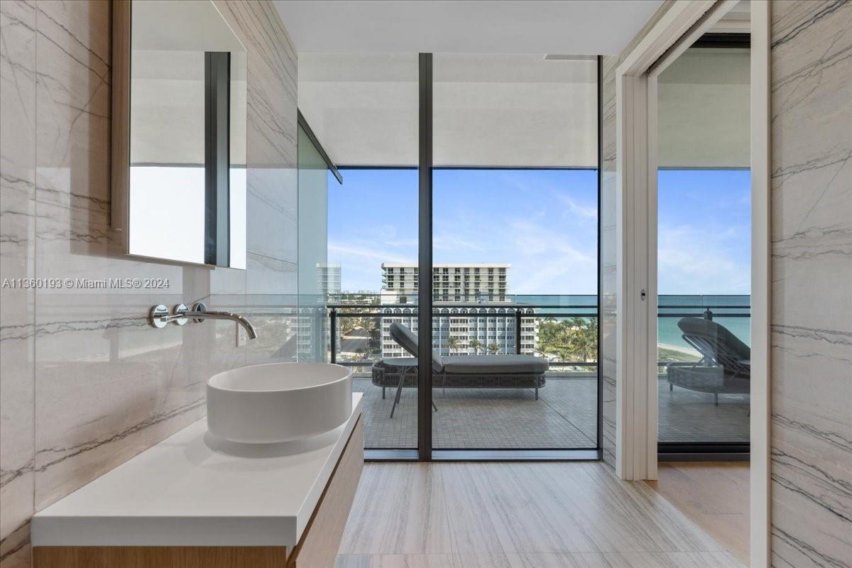 8701 Collins Ave 803, Miami Beach, Florida 33154, 1 Bedroom Bedrooms, ,1 BathroomBathrooms,Residential,For Sale,8701 Collins Ave 803,A11360193
