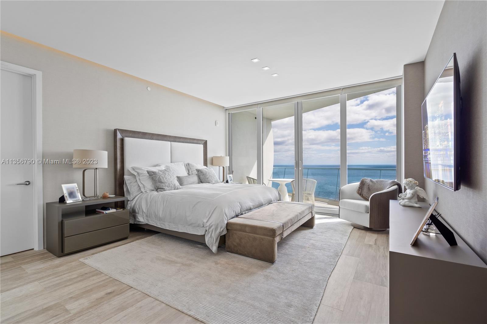 Sunny Isles Beach, FL, 33160 United States, 3 Bedrooms Bedrooms, ,4 BathroomsBathrooms,Residential,For Sale,A11356790