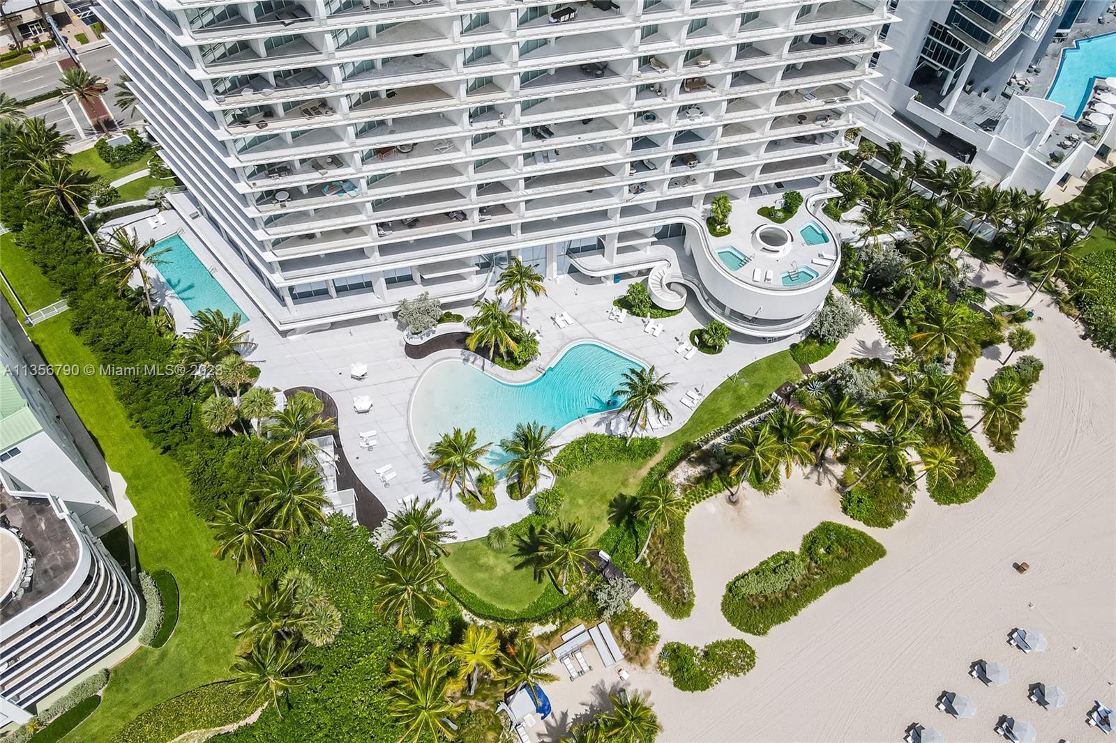 Sunny Isles Beach, FL, 33160 United States, 3 Bedrooms Bedrooms, ,4 BathroomsBathrooms,Residential,For Sale,A11356790