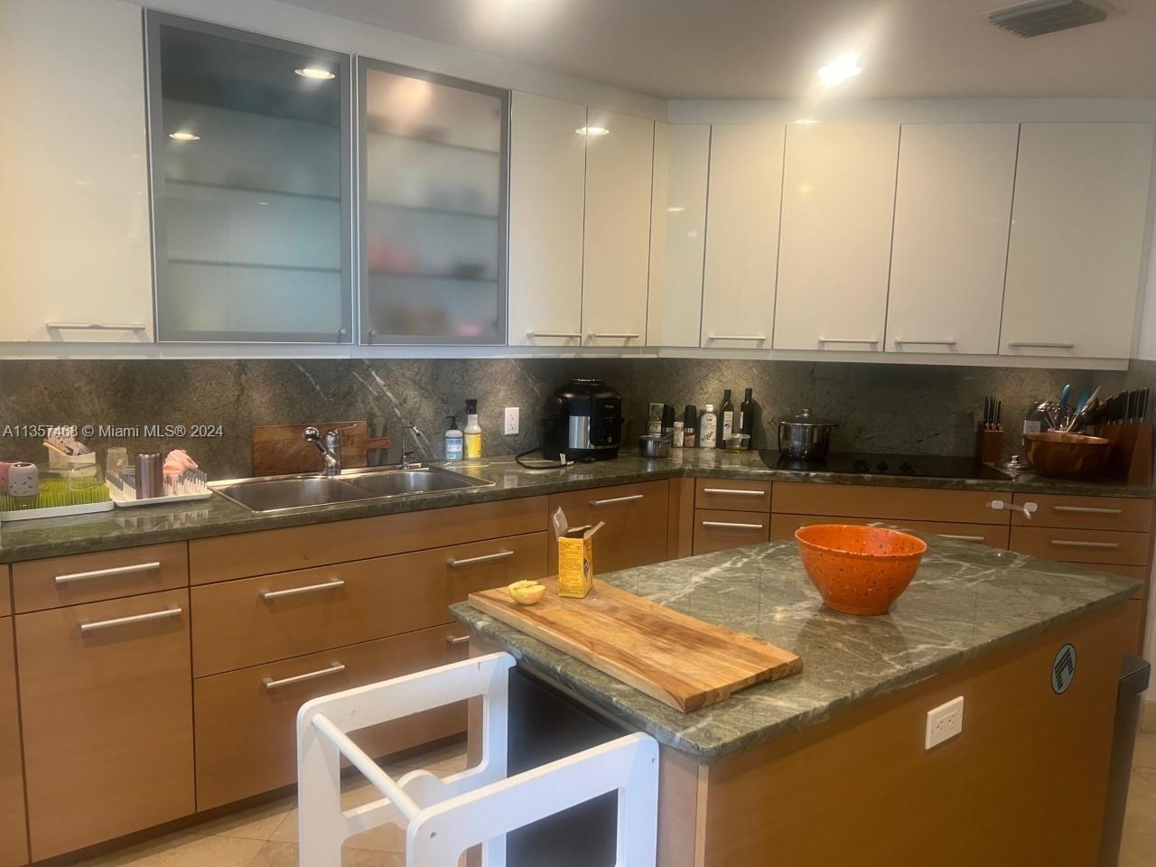 10225 Collins Ave, Bal Harbour, FL, 33154 United States, 2 Bedrooms Bedrooms, ,4 BathroomsBathrooms,Residential,For Sale,Collins Ave,A11357468