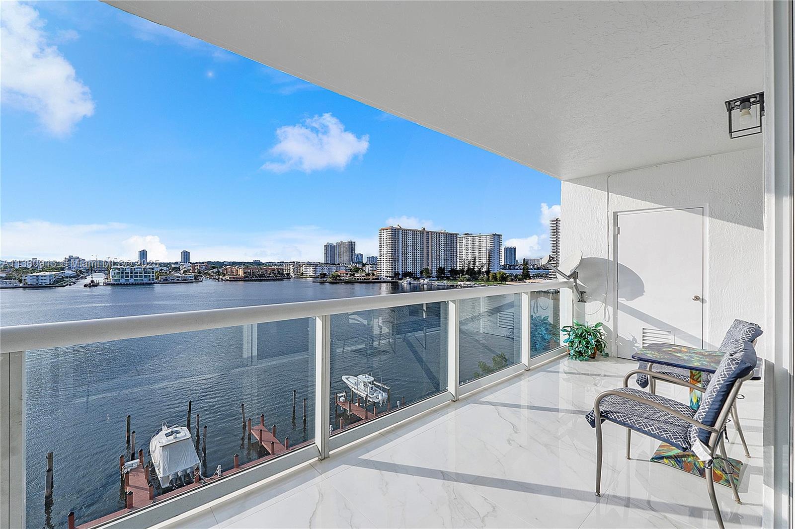 17050 N Bay Rd 807, Sunny Isles Beach, Florida 33160, 2 Bedrooms Bedrooms, ,2 BathroomsBathrooms,Residentiallease,For Rent,17050 N Bay Rd 807,A11360913
