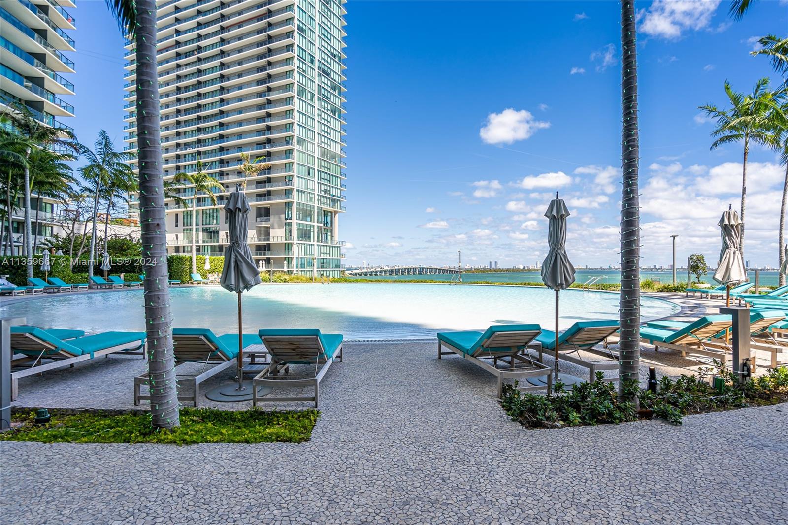 650 32nd St, Miami, FL, 33137 United States, 3 Bedrooms Bedrooms, ,4 BathroomsBathrooms,Residential,For Sale,32nd St,A11359667