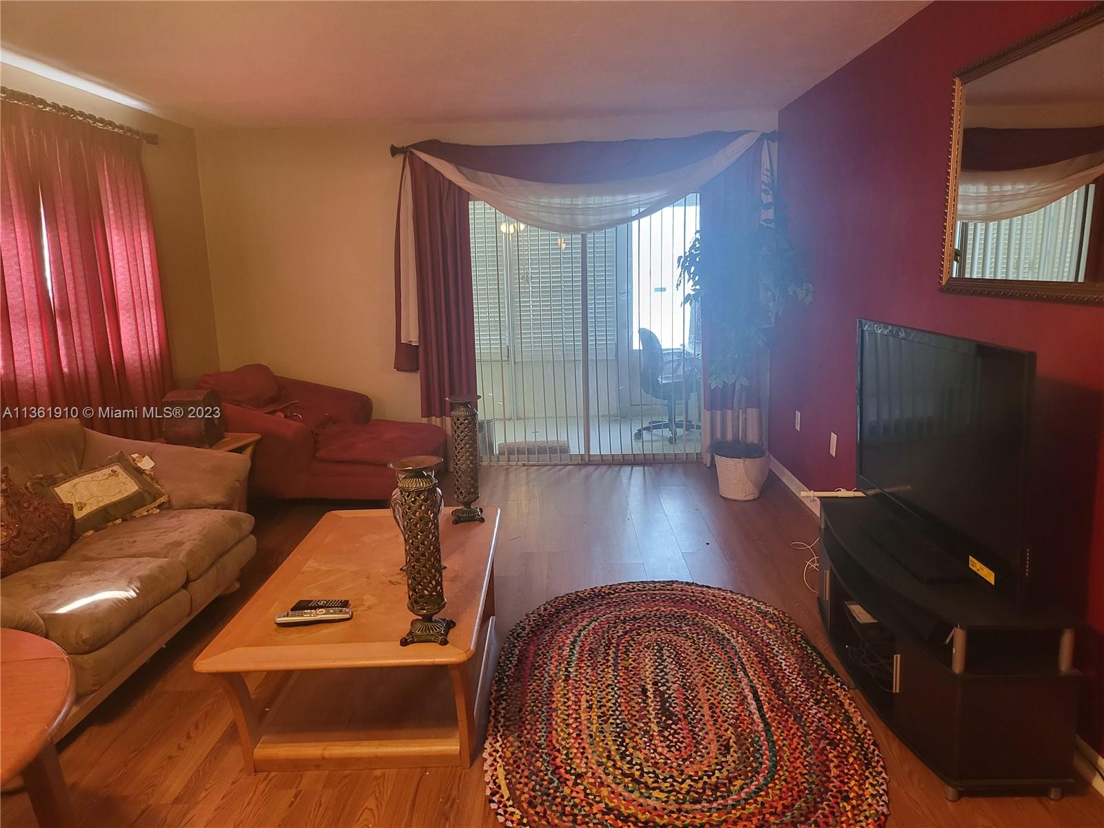 19080 NE 3rd Ct 301, Miami, Florida 33179, 1 Bedroom Bedrooms, ,1 BathroomBathrooms,Residential,For Sale,19080 NE 3rd Ct 301,A11361910