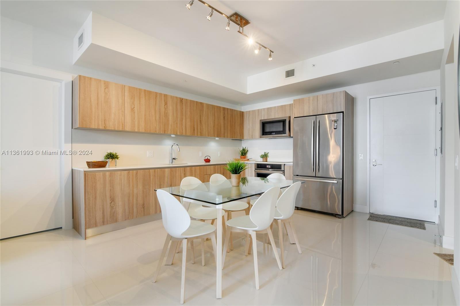 2960 207th St, Aventura, FL, 33180 United States, 2 Bedrooms Bedrooms, ,2 BathroomsBathrooms,Residential,For Sale,207th St,A11361993