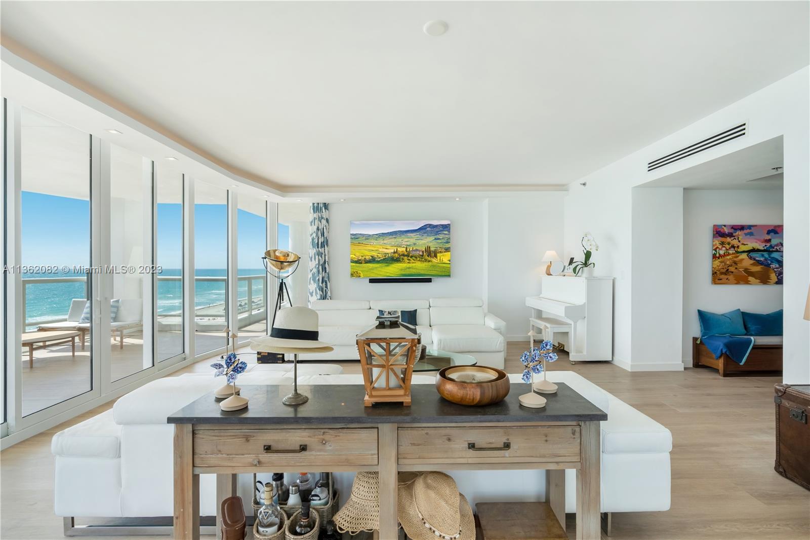 4201 Collins Ave, Miami Beach, FL, 33140 United States, 3 Bedrooms Bedrooms, ,3 BathroomsBathrooms,Residential,For Sale,Collins Ave,A11362082