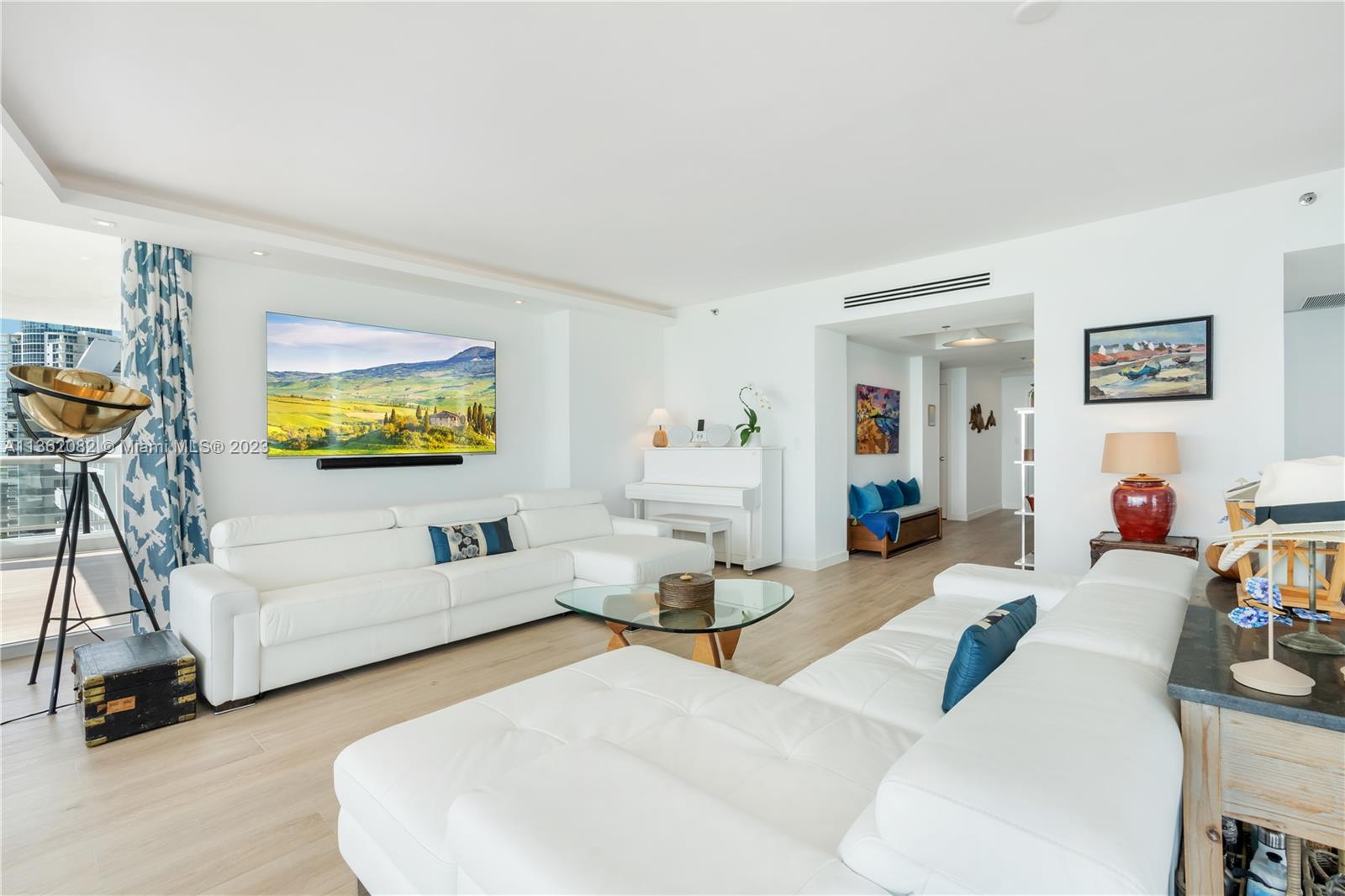 4201 Collins Ave, Miami Beach, FL, 33140 United States, 3 Bedrooms Bedrooms, ,3 BathroomsBathrooms,Residential,For Sale,Collins Ave,A11362082