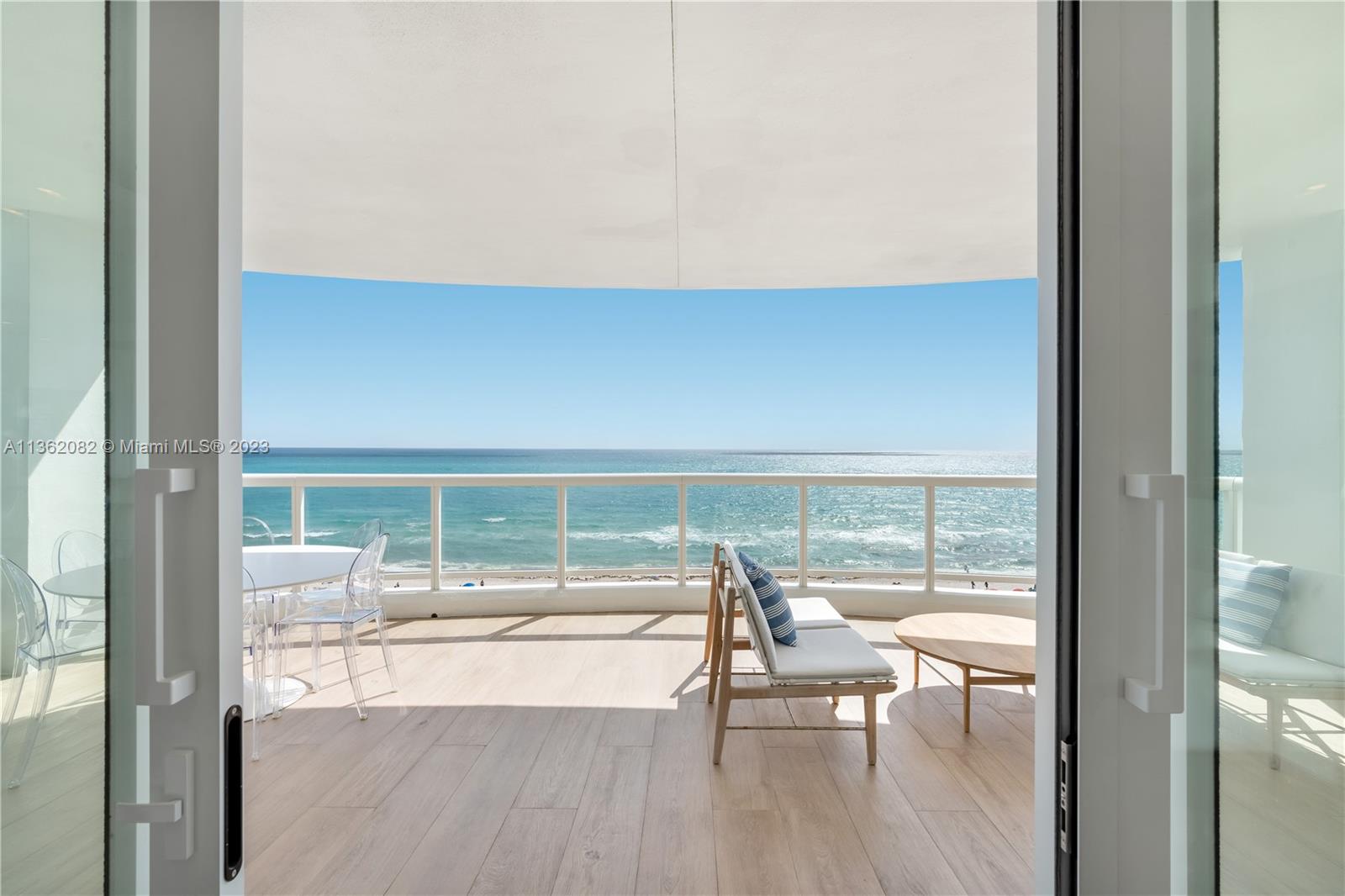 4201 Collins Ave, Miami Beach, FL, 33140 United States, 3 Bedrooms Bedrooms, ,3 BathroomsBathrooms,Residential,For Sale,Collins Ave,A11362082