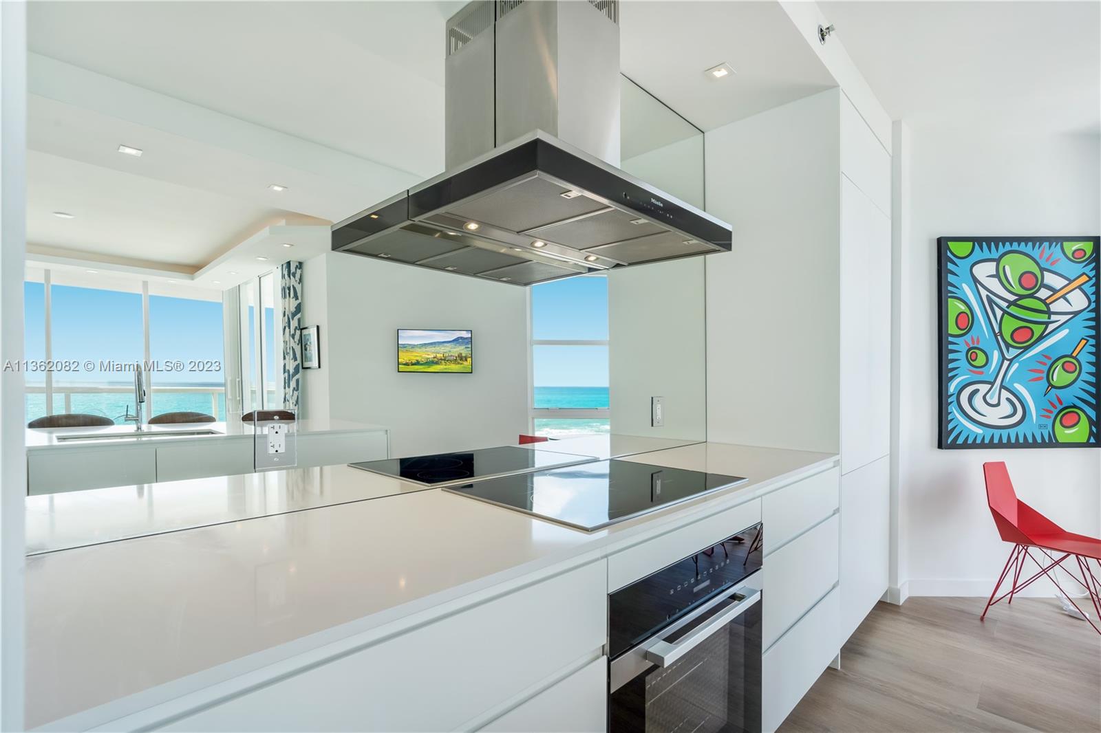 4201 Collins Ave, Miami Beach, FL, 33140 United States, 3 Bedrooms Bedrooms, ,3 BathroomsBathrooms,Residential,For Sale,Collins Ave,A11362082