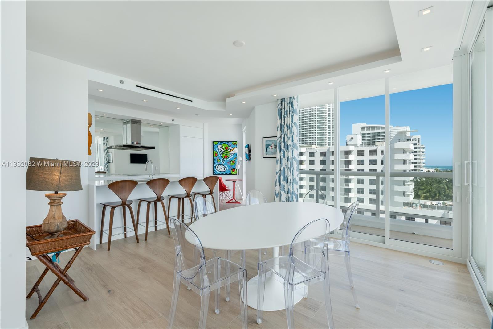 4201 Collins Ave, Miami Beach, FL, 33140 United States, 3 Bedrooms Bedrooms, ,3 BathroomsBathrooms,Residential,For Sale,Collins Ave,A11362082