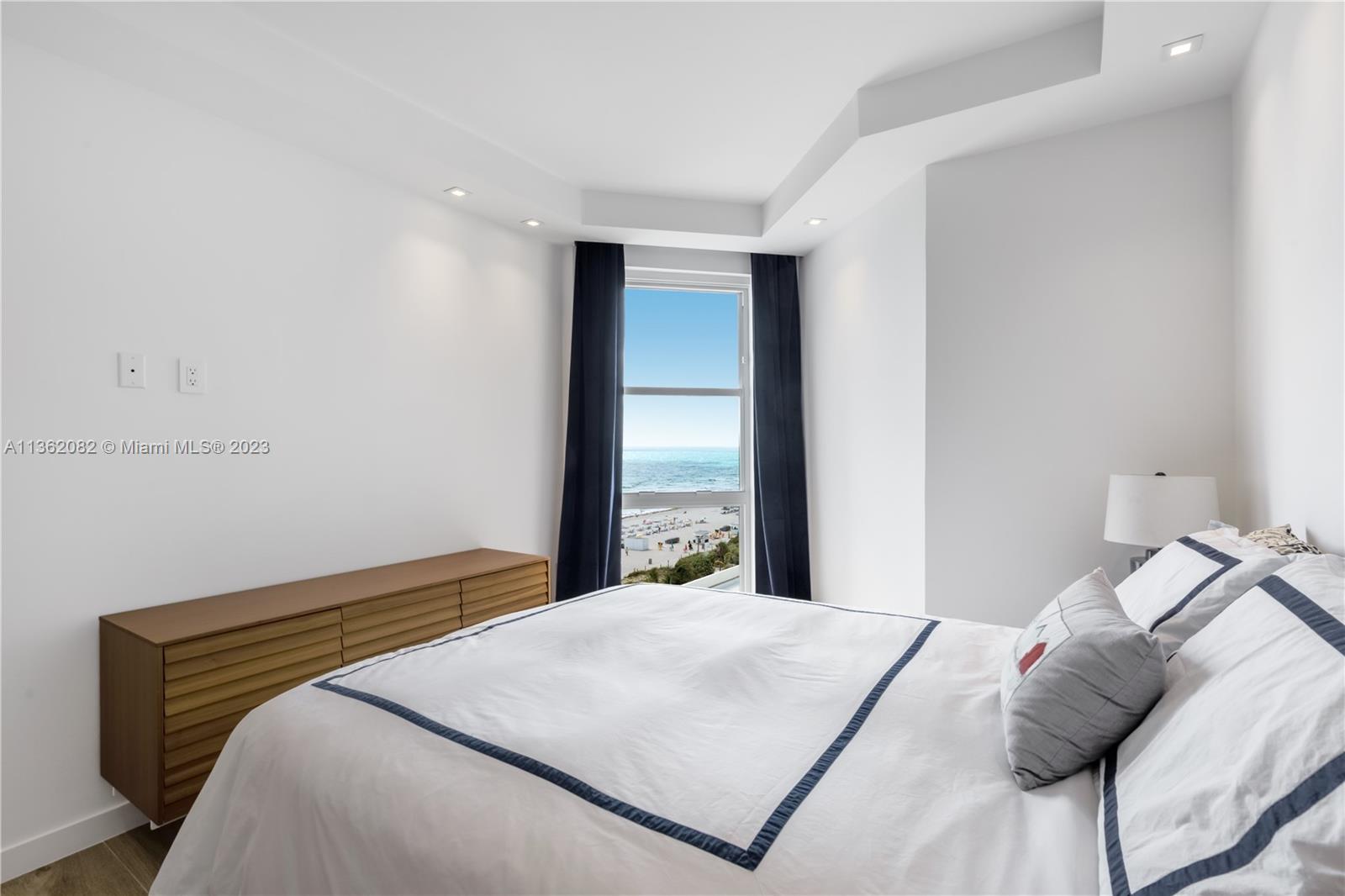 4201 Collins Ave, Miami Beach, FL, 33140 United States, 3 Bedrooms Bedrooms, ,3 BathroomsBathrooms,Residential,For Sale,Collins Ave,A11362082