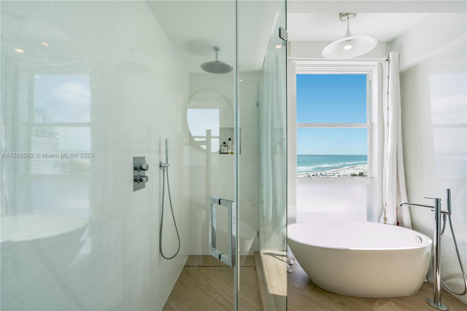 4201 Collins Ave, Miami Beach, FL, 33140 United States, 3 Bedrooms Bedrooms, ,3 BathroomsBathrooms,Residential,For Sale,Collins Ave,A11362082