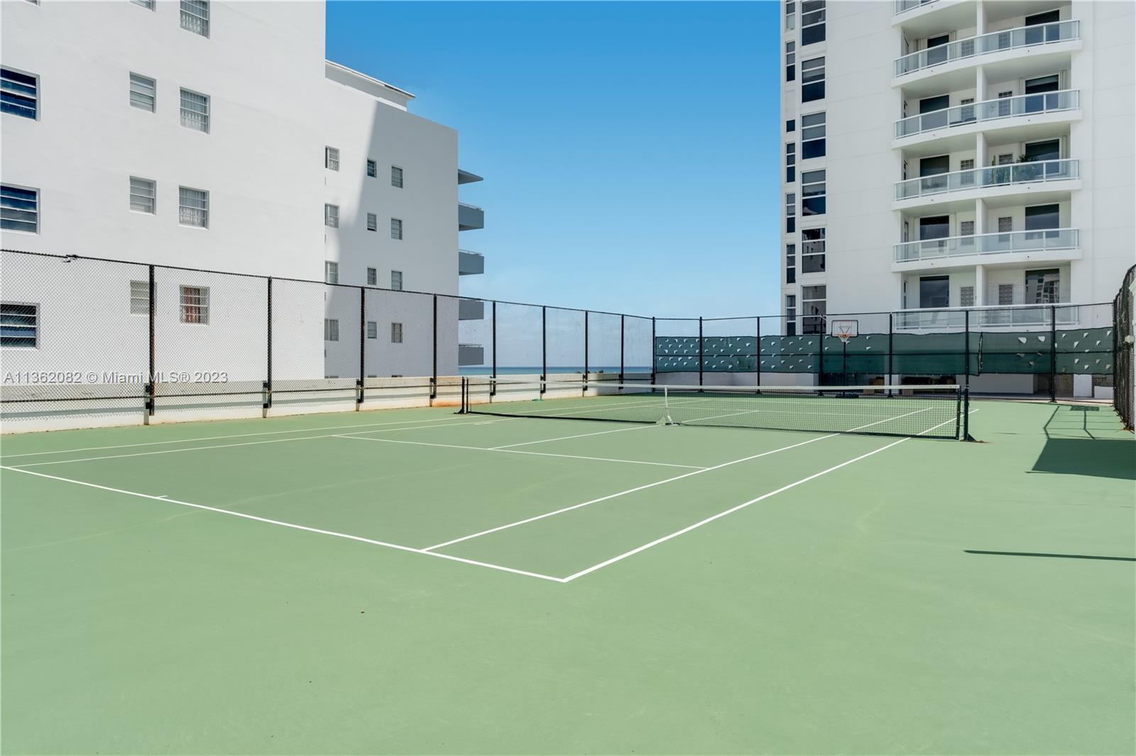 4201 Collins Ave, Miami Beach, FL, 33140 United States, 3 Bedrooms Bedrooms, ,3 BathroomsBathrooms,Residential,For Sale,Collins Ave,A11362082