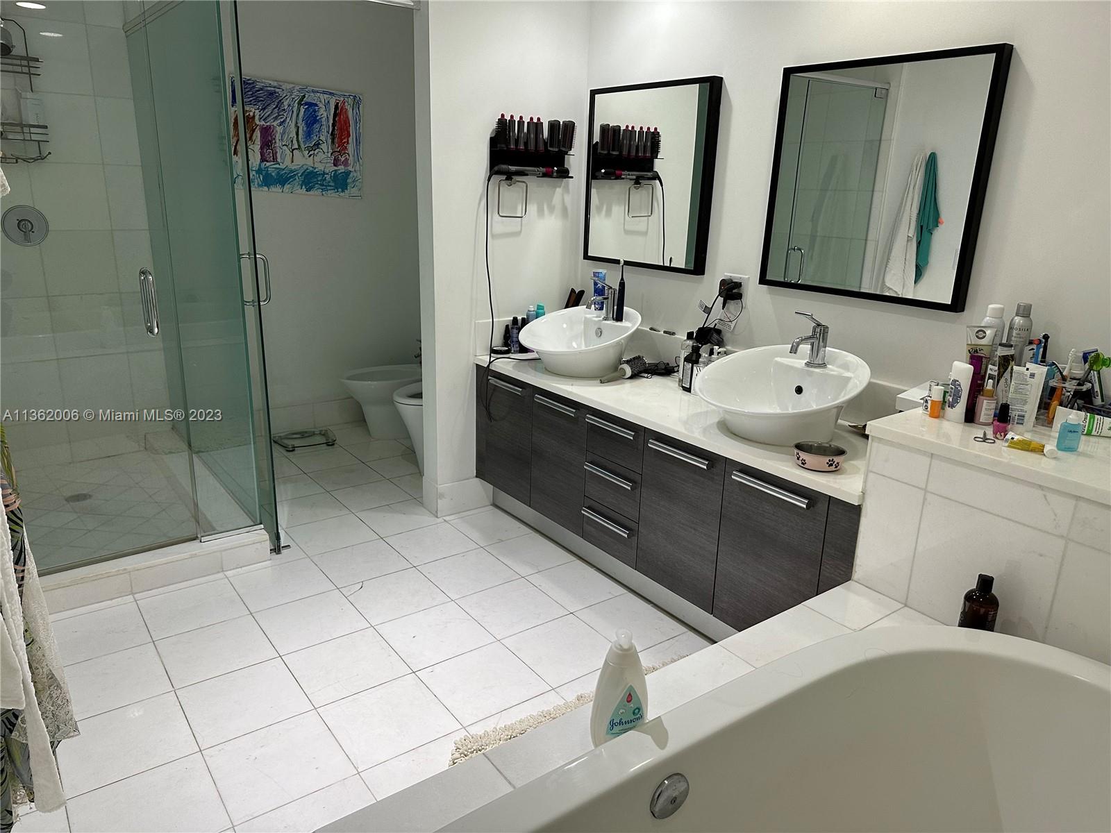 2950 188th St, Aventura, FL, 33180 United States, 2 Bedrooms Bedrooms, ,3 BathroomsBathrooms,Residential,For Sale,188th St,A11362006