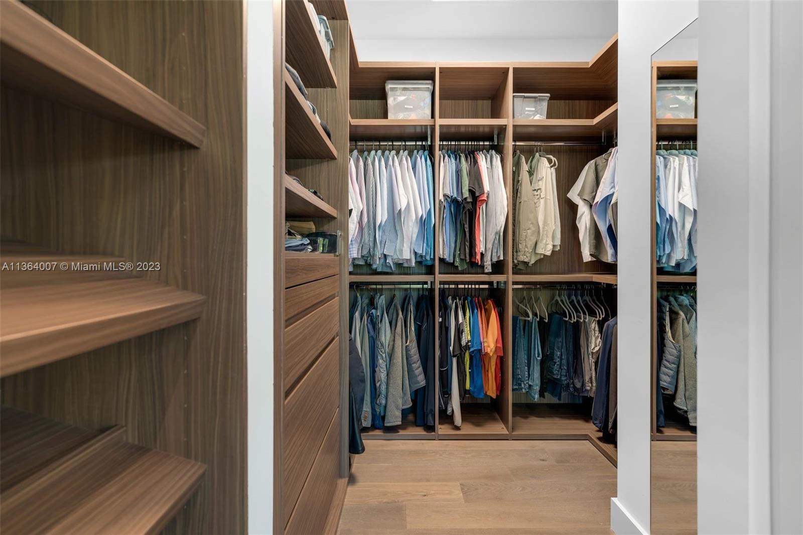 675 Golden Beach Dr, Golden Beach, FL, 33160 United States, 6 Bedrooms Bedrooms, ,7 BathroomsBathrooms,Residential,For Sale,Golden Beach Dr,A11364007