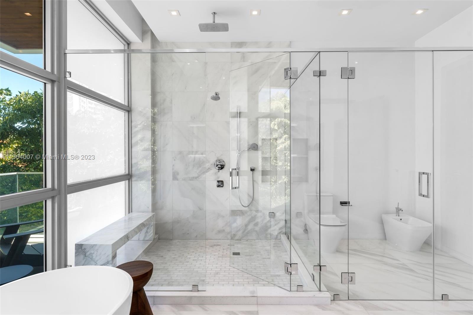 675 Golden Beach Dr, Golden Beach, FL, 33160 United States, 6 Bedrooms Bedrooms, ,7 BathroomsBathrooms,Residential,For Sale,Golden Beach Dr,A11364007