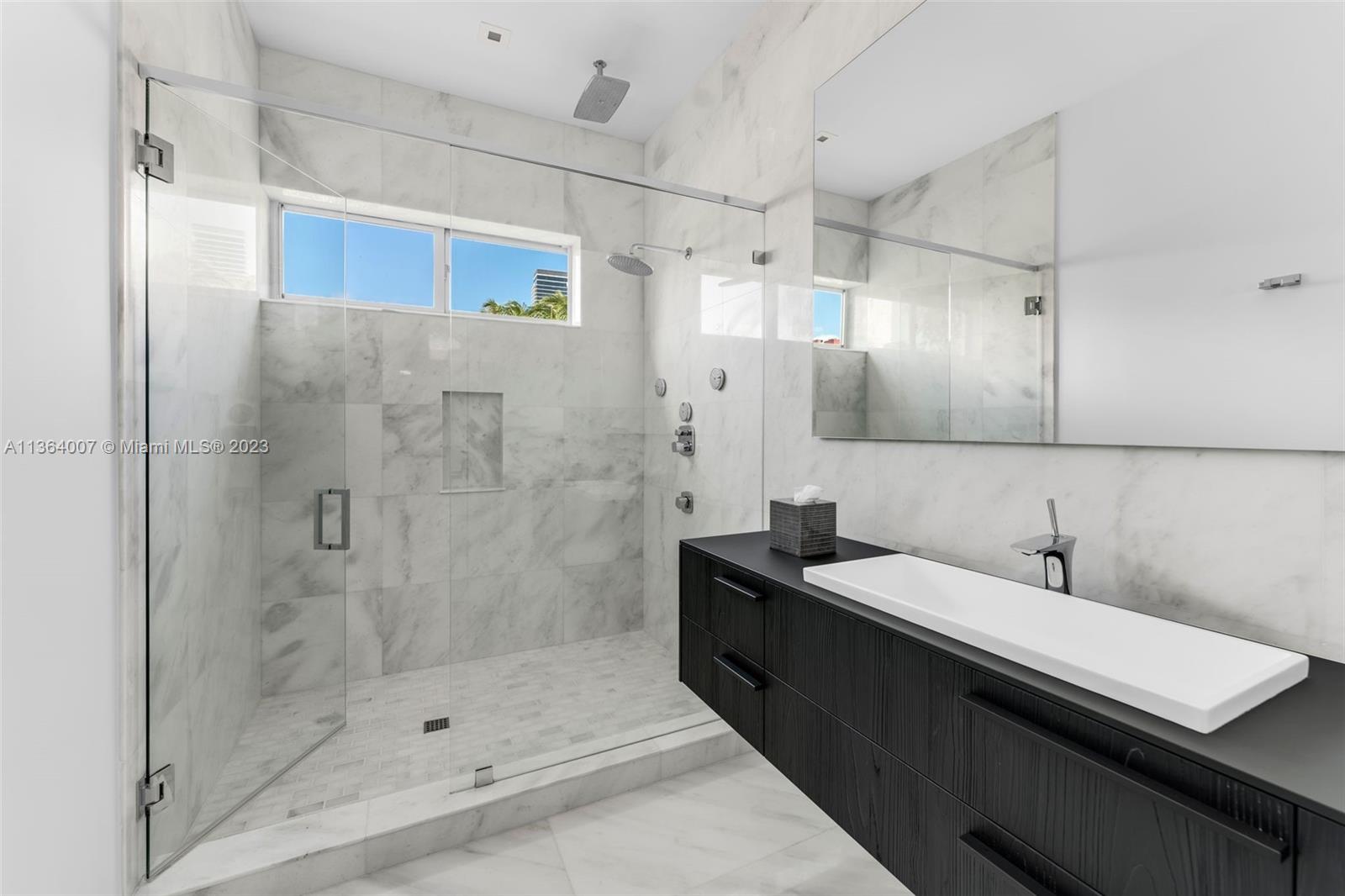 675 Golden Beach Dr, Golden Beach, FL, 33160 United States, 6 Bedrooms Bedrooms, ,7 BathroomsBathrooms,Residential,For Sale,Golden Beach Dr,A11364007