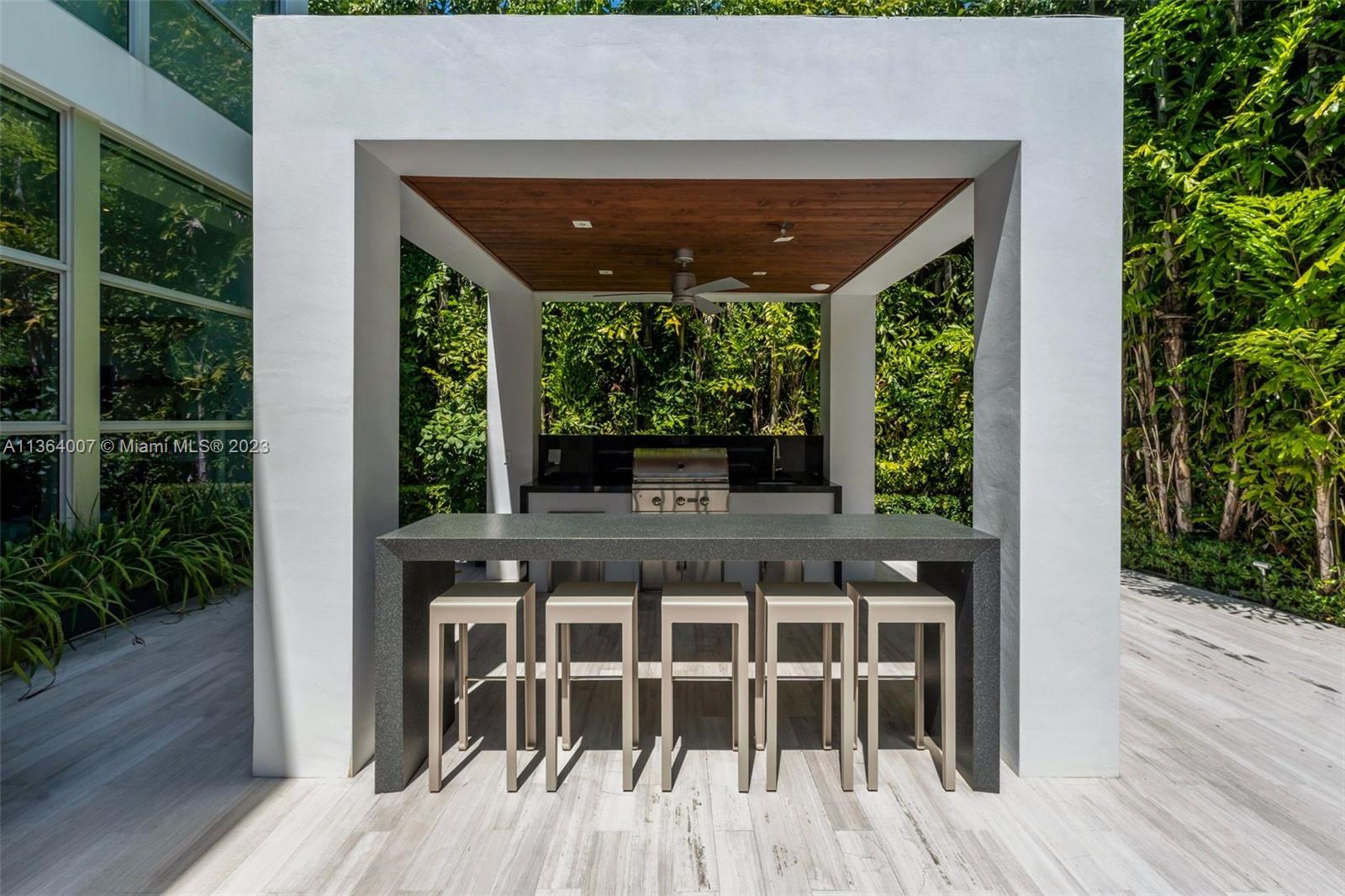 675 Golden Beach Dr, Golden Beach, FL, 33160 United States, 6 Bedrooms Bedrooms, ,7 BathroomsBathrooms,Residential,For Sale,Golden Beach Dr,A11364007