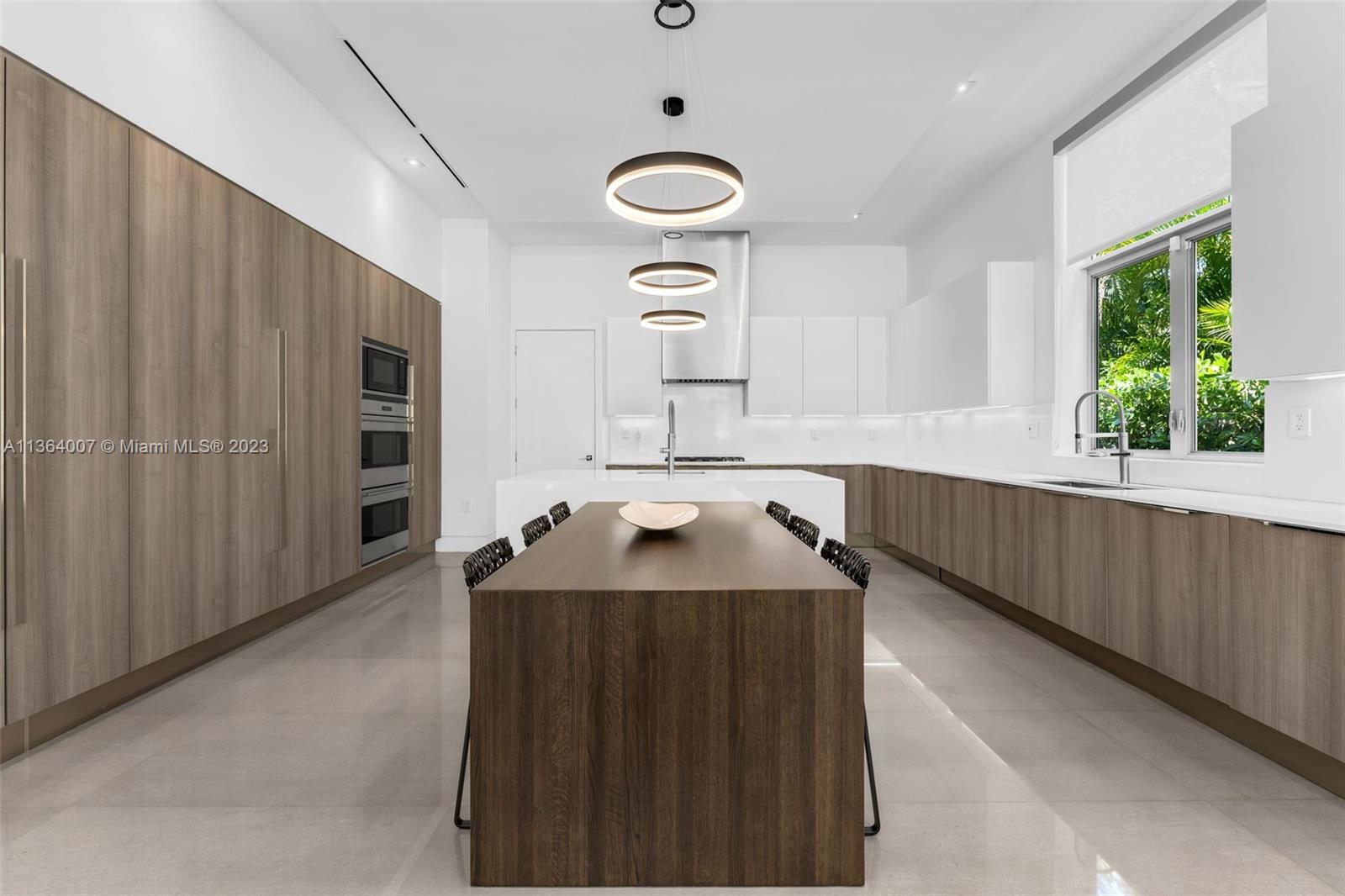 675 Golden Beach Dr, Golden Beach, FL, 33160 United States, 6 Bedrooms Bedrooms, ,7 BathroomsBathrooms,Residential,For Sale,Golden Beach Dr,A11364007