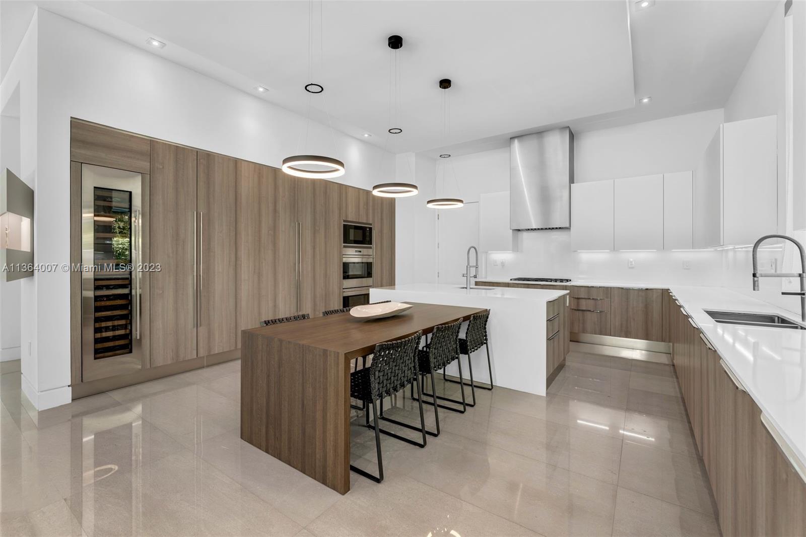 675 Golden Beach Dr, Golden Beach, FL, 33160 United States, 6 Bedrooms Bedrooms, ,7 BathroomsBathrooms,Residential,For Sale,Golden Beach Dr,A11364007