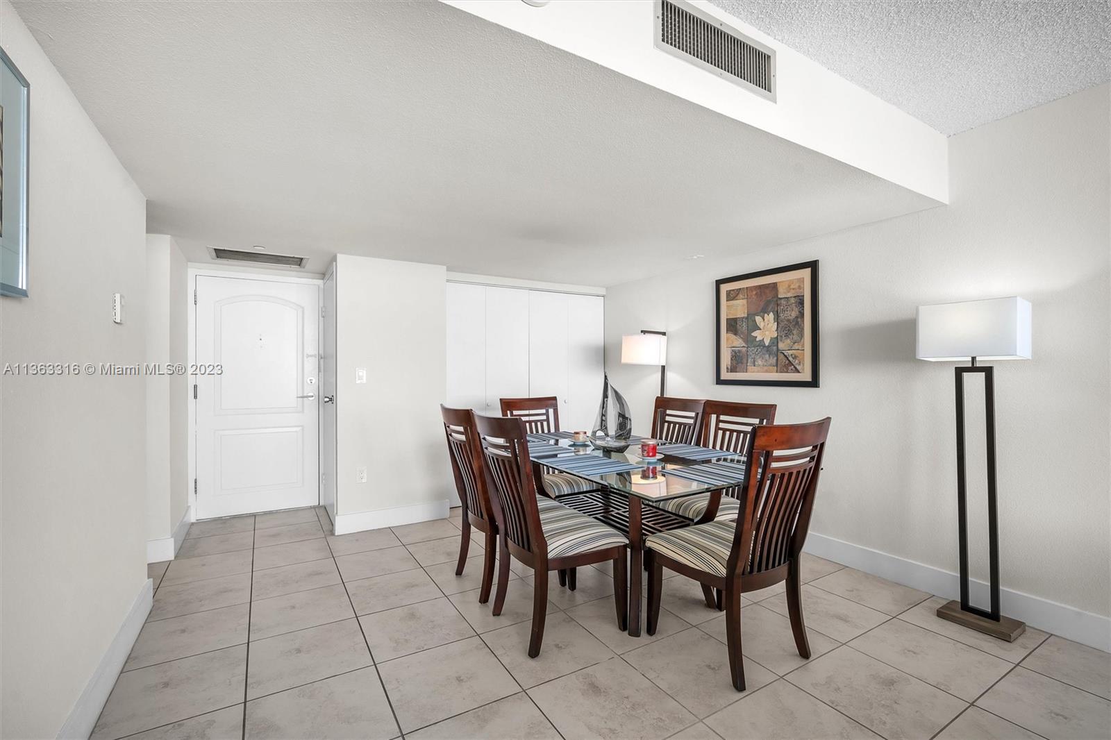3625 Country Club Dr, Aventura, FL, 33180 United States, 2 Bedrooms Bedrooms, ,2 BathroomsBathrooms,Residential,For Sale,Country Club Dr,A11363316