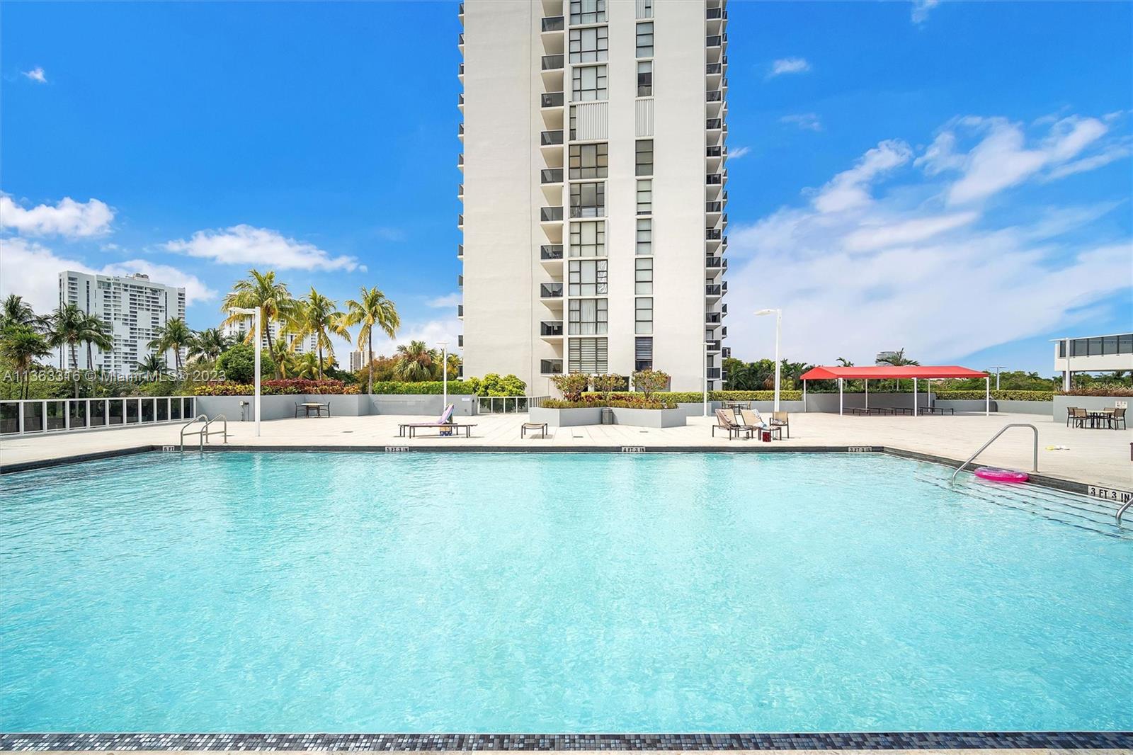 3625 Country Club Dr, Aventura, FL, 33180 United States, 2 Bedrooms Bedrooms, ,2 BathroomsBathrooms,Residential,For Sale,Country Club Dr,A11363316