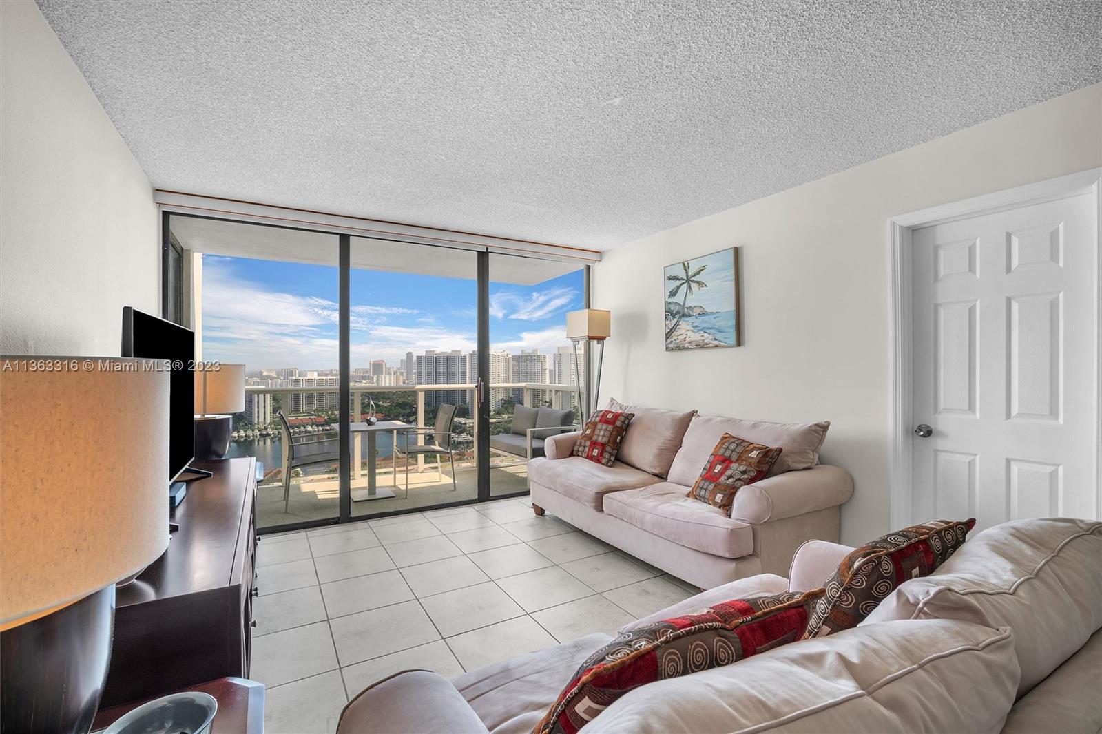 3625 Country Club Dr, Aventura, FL, 33180 United States, 2 Bedrooms Bedrooms, ,2 BathroomsBathrooms,Residential,For Sale,Country Club Dr,A11363316