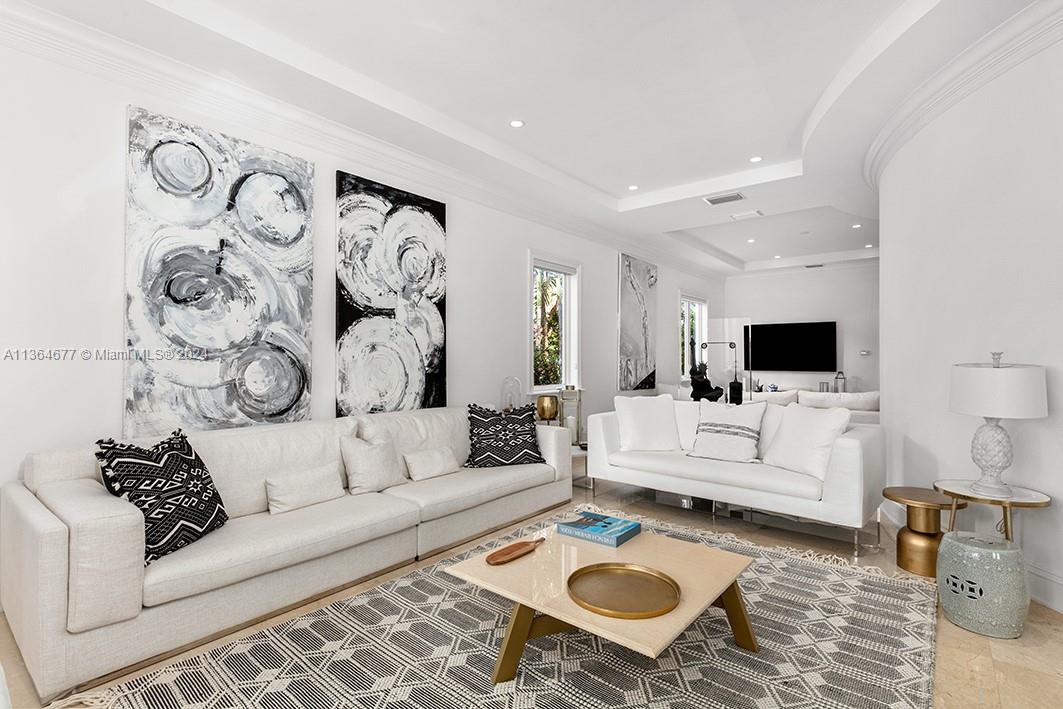 7701 Miami View Dr, North Bay Village, FL, 33141 United States, 5 Bedrooms Bedrooms, ,3 BathroomsBathrooms,Residential,For Sale,Miami View Dr,A11364677