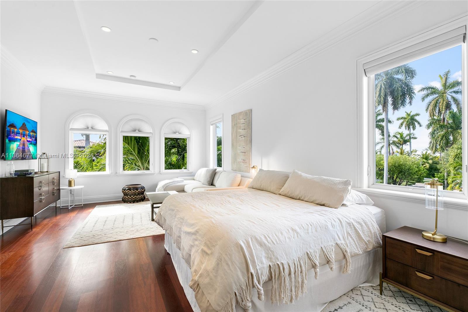 7701 Miami View Dr, North Bay Village, FL, 33141 United States, 5 Bedrooms Bedrooms, ,3 BathroomsBathrooms,Residential,For Sale,Miami View Dr,A11364677