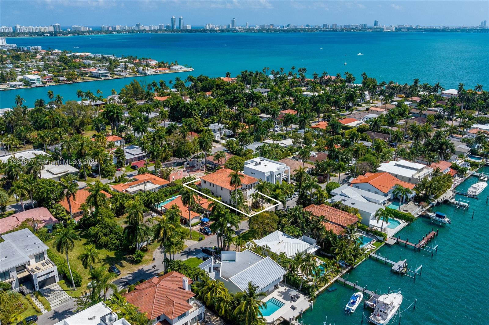 7701 Miami View Dr, North Bay Village, FL, 33141 United States, 5 Bedrooms Bedrooms, ,3 BathroomsBathrooms,Residential,For Sale,Miami View Dr,A11364677