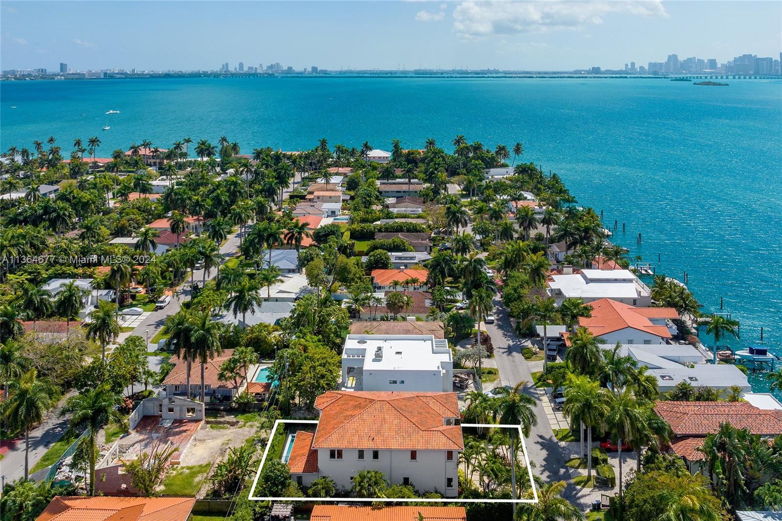 7701 Miami View Dr, North Bay Village, FL, 33141 United States, 5 Bedrooms Bedrooms, ,3 BathroomsBathrooms,Residential,For Sale,Miami View Dr,A11364677