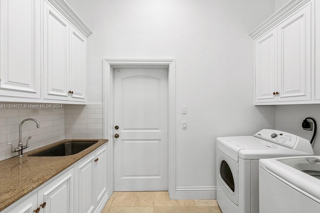 7701 Miami View Dr, North Bay Village, FL, 33141 United States, 5 Bedrooms Bedrooms, ,3 BathroomsBathrooms,Residential,For Sale,Miami View Dr,A11364677