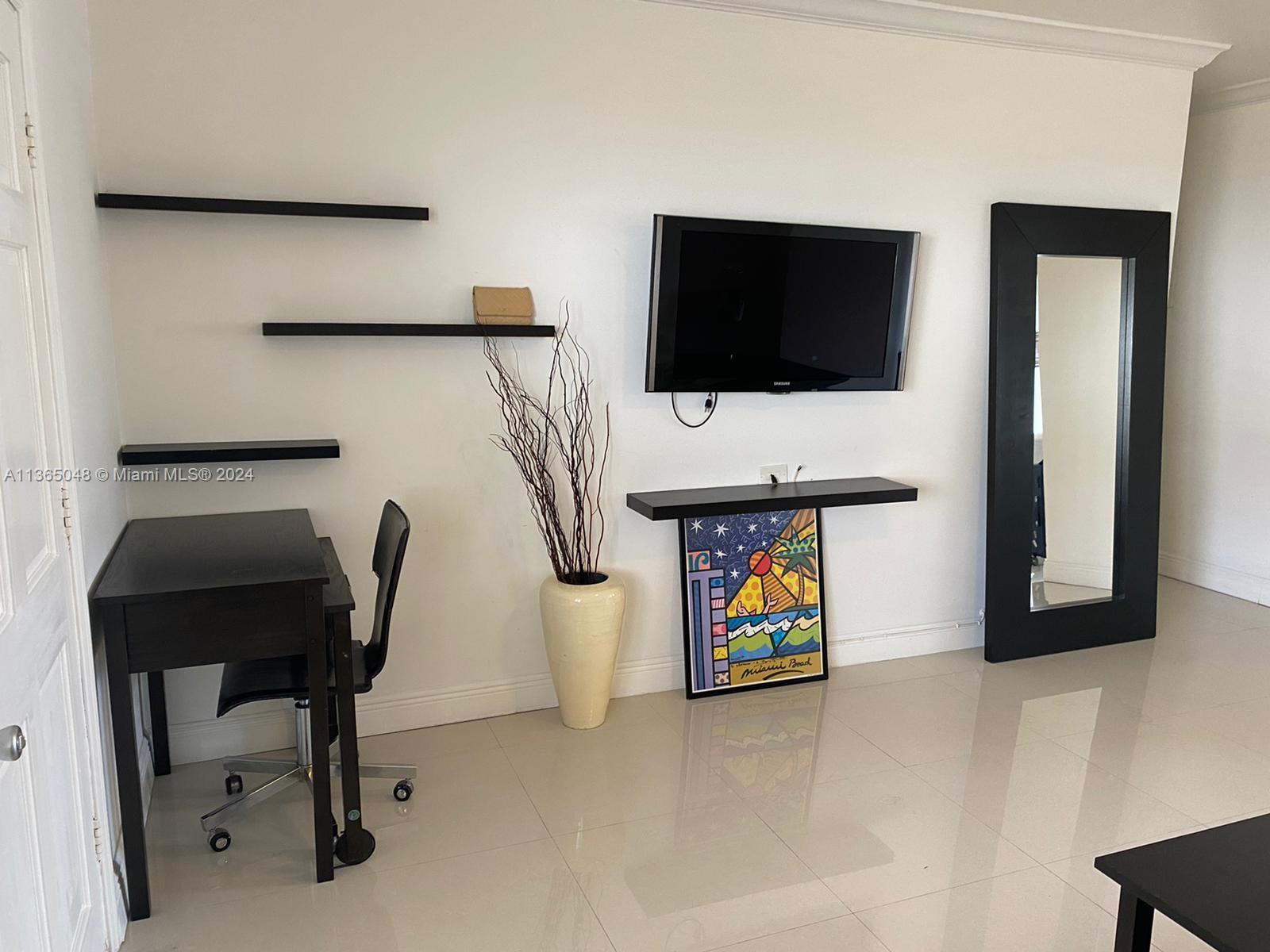 350 75th St 104, Miami Beach, Florida 33141, 1 Bedroom Bedrooms, ,1 BathroomBathrooms,Residentiallease,For Rent,350 75th St 104,A11365048