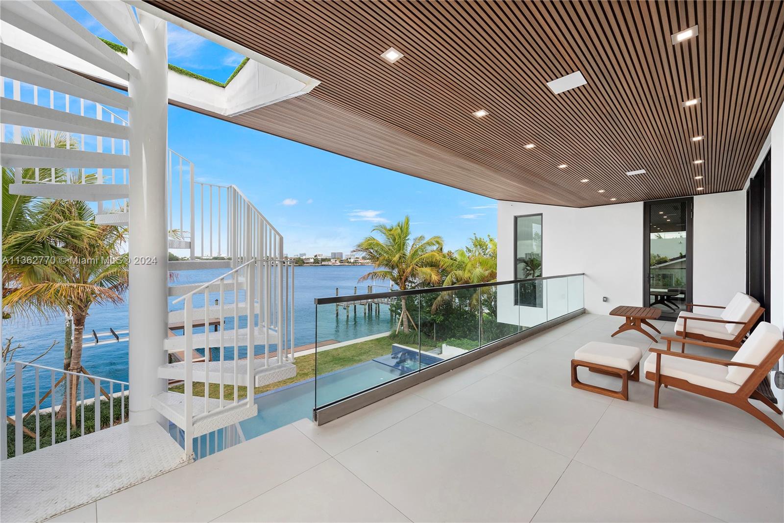 1785 Cleveland Rd, Miami Beach, Florida 33141, 6 Bedrooms Bedrooms, ,6 BathroomsBathrooms,Residential,For Sale,1785 Cleveland Rd,A11362770