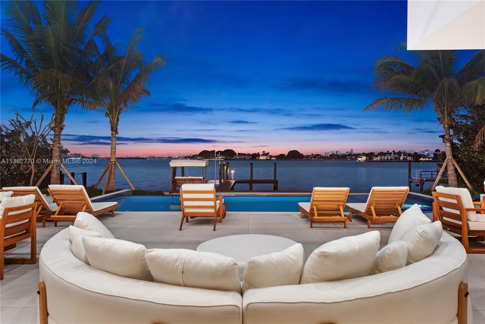 1785 Cleveland Rd, Miami Beach, Florida 33141, 6 Bedrooms Bedrooms, ,6 BathroomsBathrooms,Residential,For Sale,1785 Cleveland Rd,A11362770