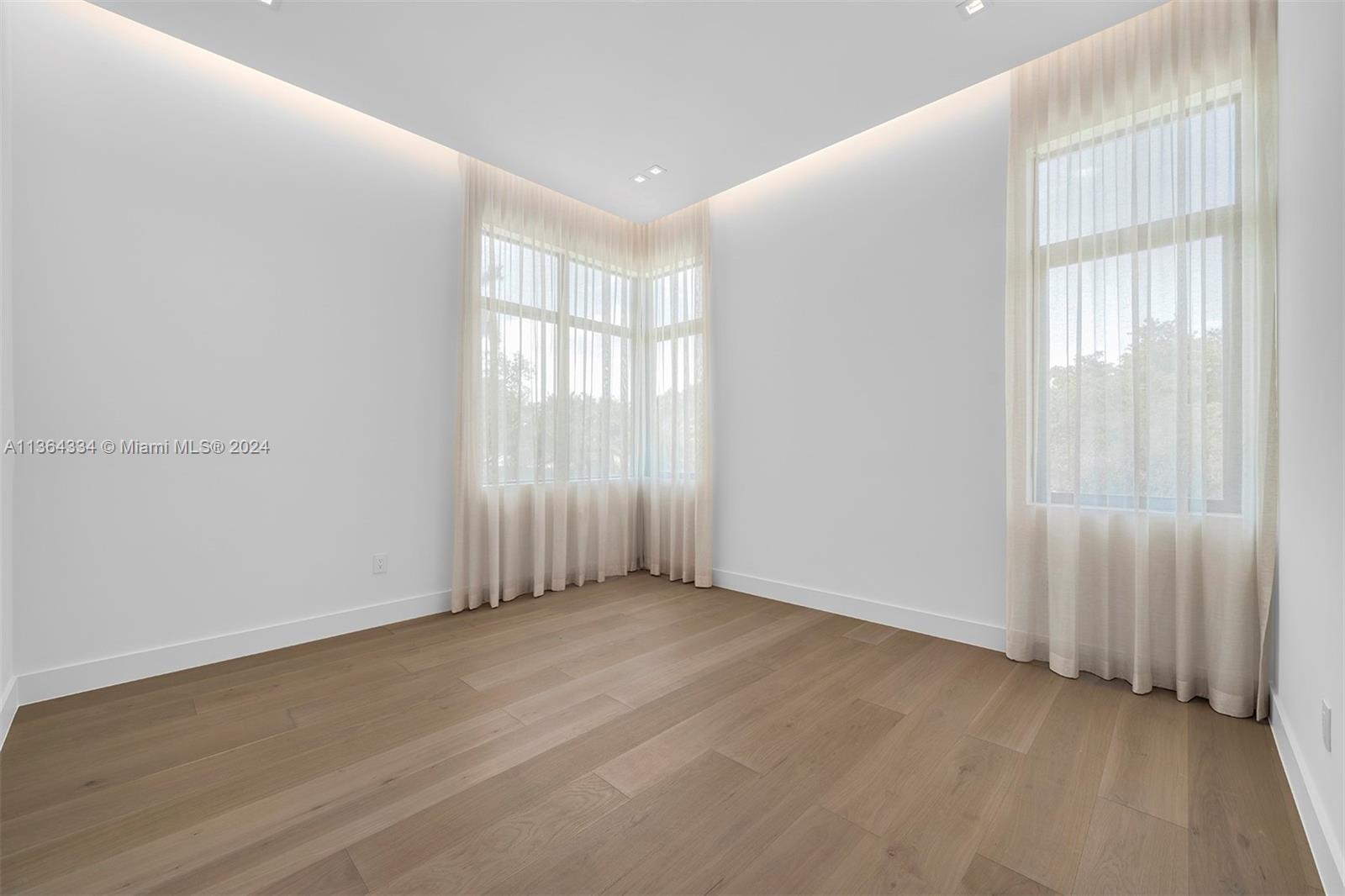 12500 64th Ave, Pinecrest, FL, 33156 United States, 7 Bedrooms Bedrooms, ,8 BathroomsBathrooms,Residential,For Sale,64th Ave,A11364334