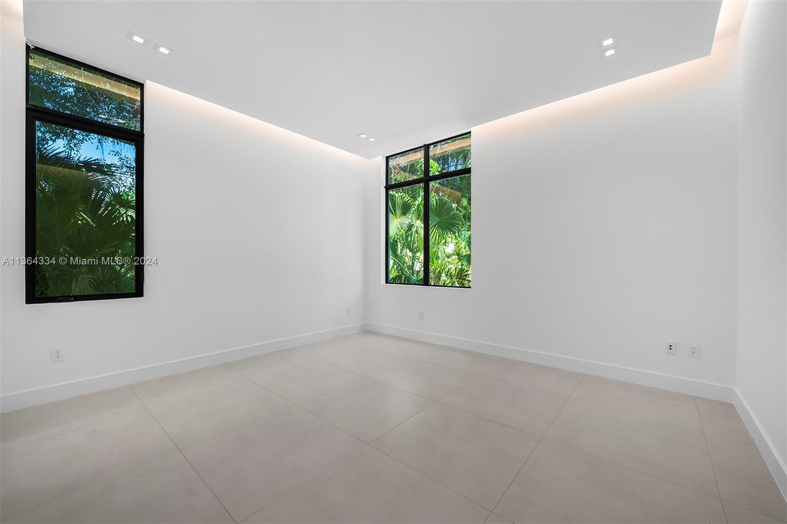 12500 64th Ave, Pinecrest, FL, 33156 United States, 7 Bedrooms Bedrooms, ,8 BathroomsBathrooms,Residential,For Sale,64th Ave,A11364334