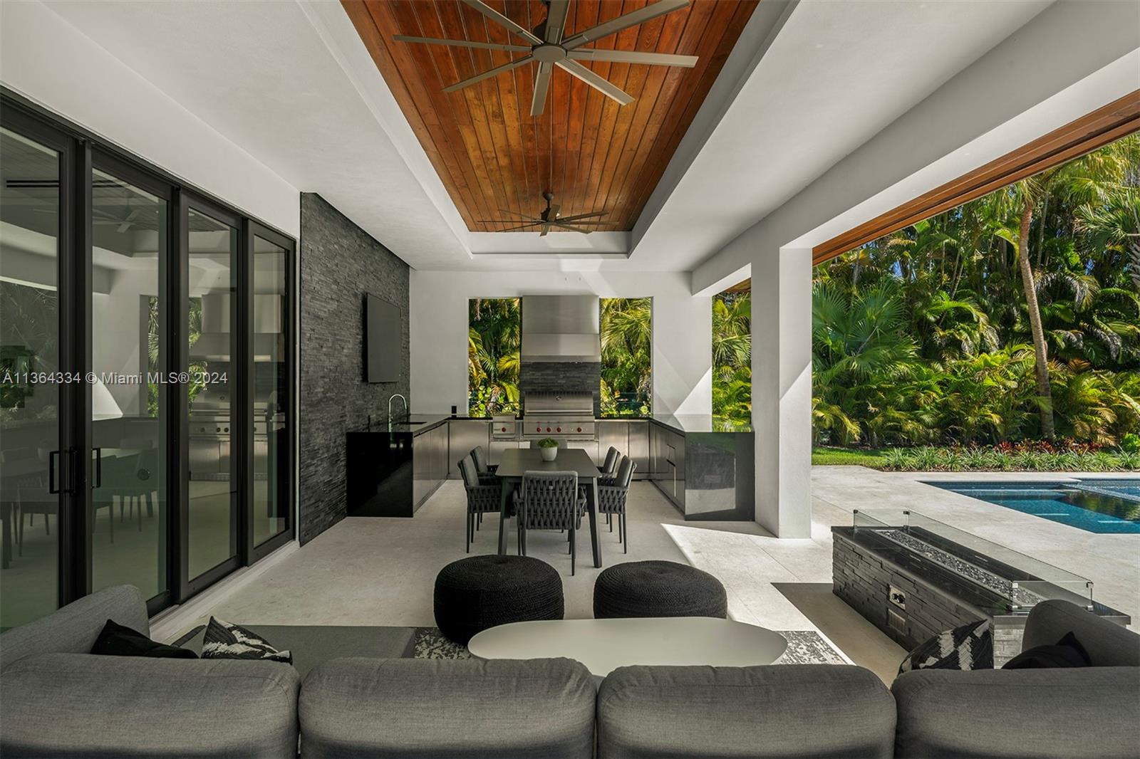 12500 64th Ave, Pinecrest, FL, 33156 United States, 7 Bedrooms Bedrooms, ,8 BathroomsBathrooms,Residential,For Sale,64th Ave,A11364334