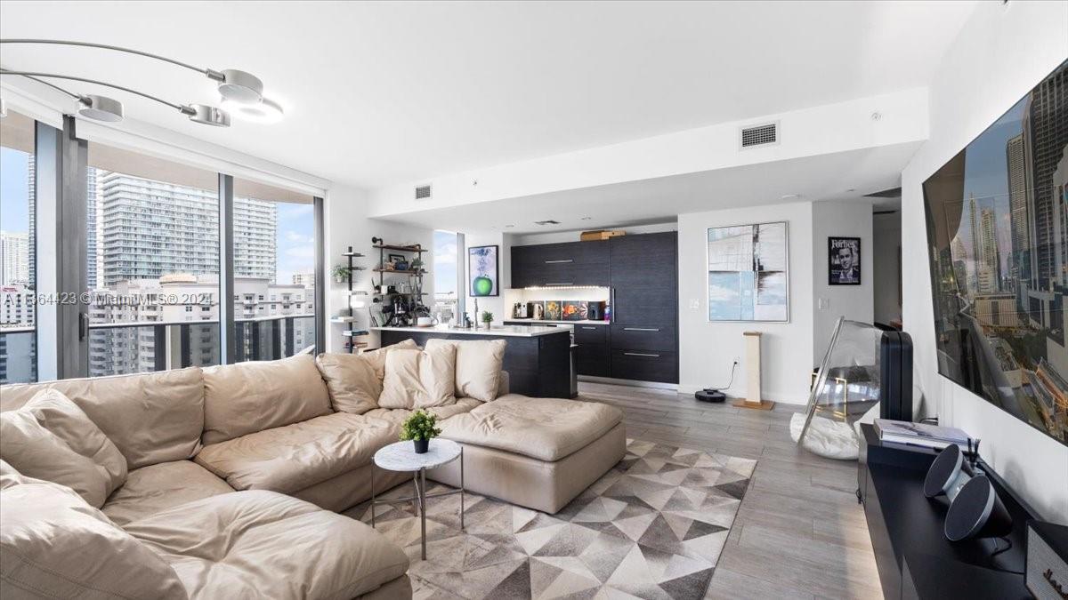 45 SW 9 ST 1003, Miami, Florida 33130, 2 Bedrooms Bedrooms, ,2 BathroomsBathrooms,Residential,For Sale,45 SW 9 ST 1003,A11364423