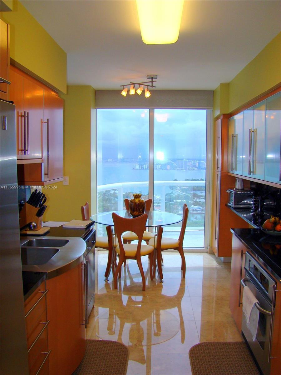 6365 COLLINS AV 3407, Miami Beach, Florida 33141, 2 Bedrooms Bedrooms, ,2 BathroomsBathrooms,Residentiallease,For Rent,6365 COLLINS AV 3407,A11365995